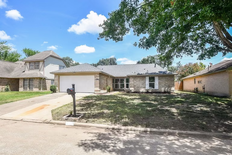 Photo 3 of 15118 Cabots Landing Drive, Houston, TX