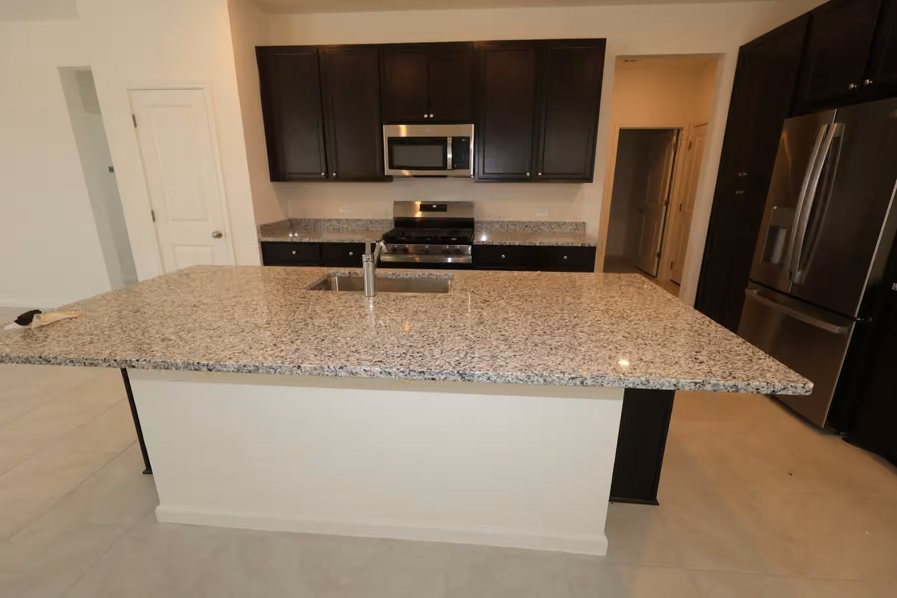 Photo 4 of 23646 Gulf Prairie Drive, Katy, TX