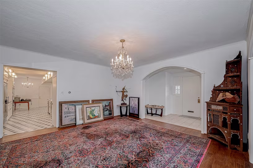 Photo 5 of 7502 Olympia Drive, Houston, TX