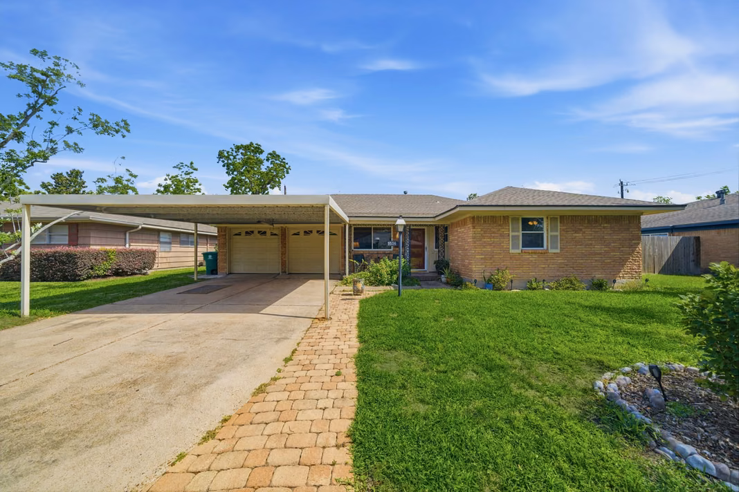 Photo of 5506 Cheshire Lane, Houston, TX 77092