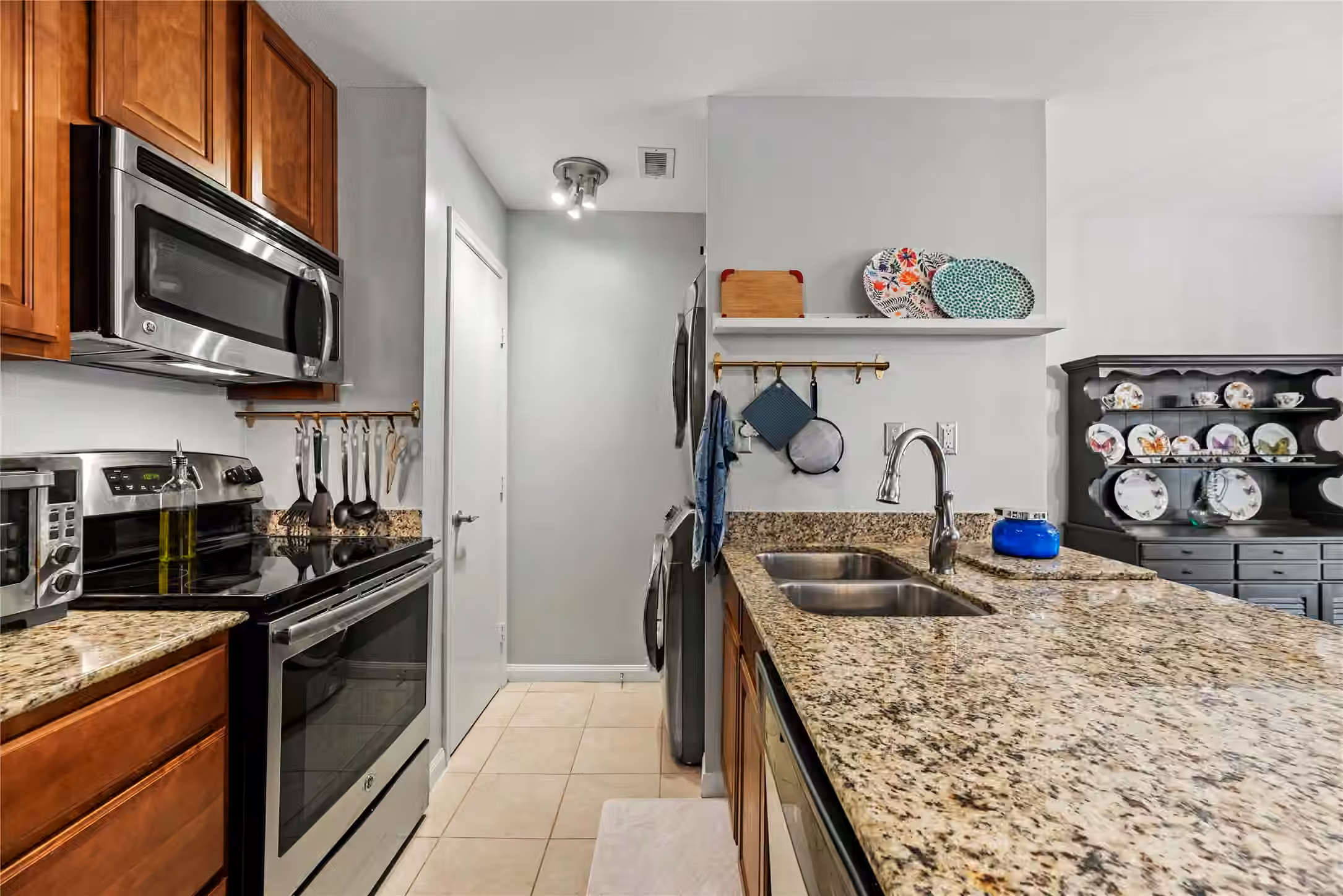 Photo 3 of 5343 Richmond Avenue 30, Houston, TX