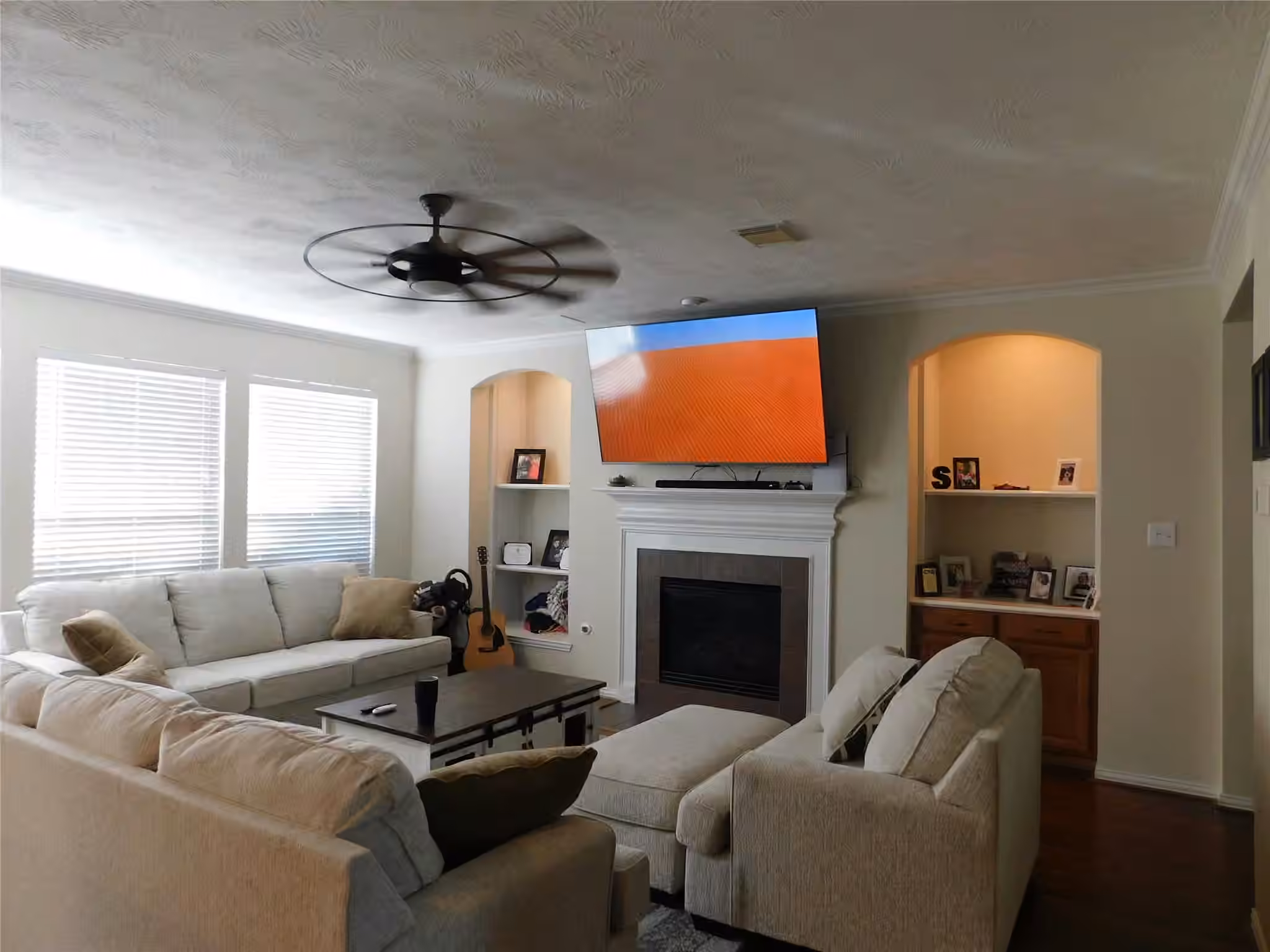 Photo 3 of 1703 Summergate Drive, Conroe, TX