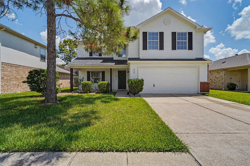 Photo of 3105 Centennial Village Drive, Pearland, TX