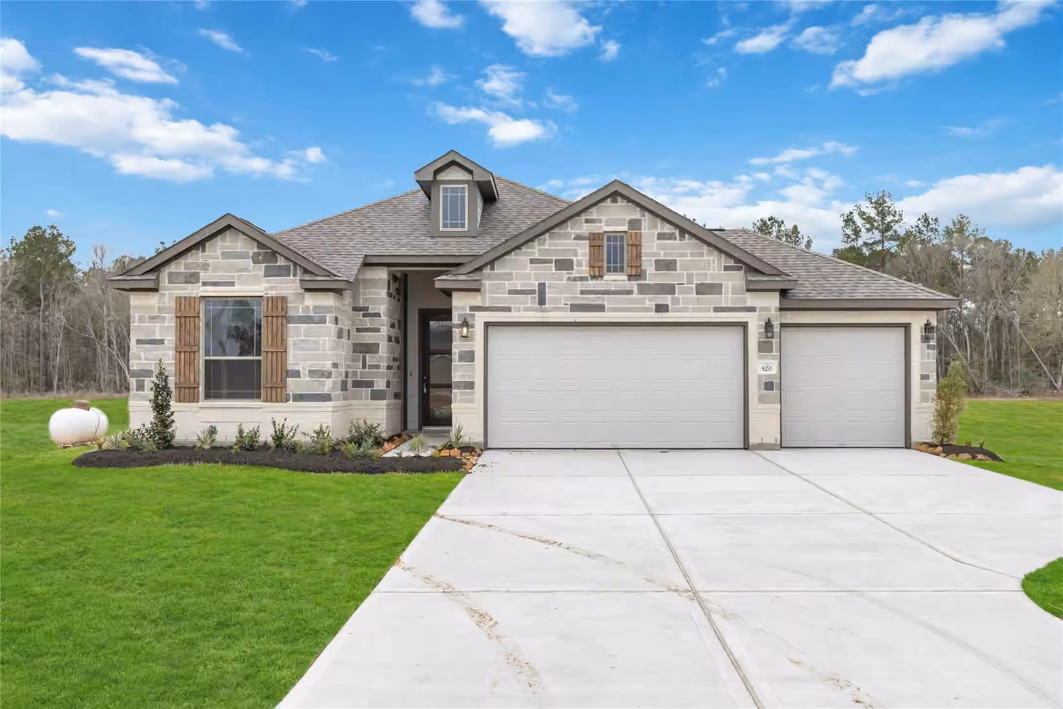 Photo of 520 Barton Place Drive, Tarkington, TX