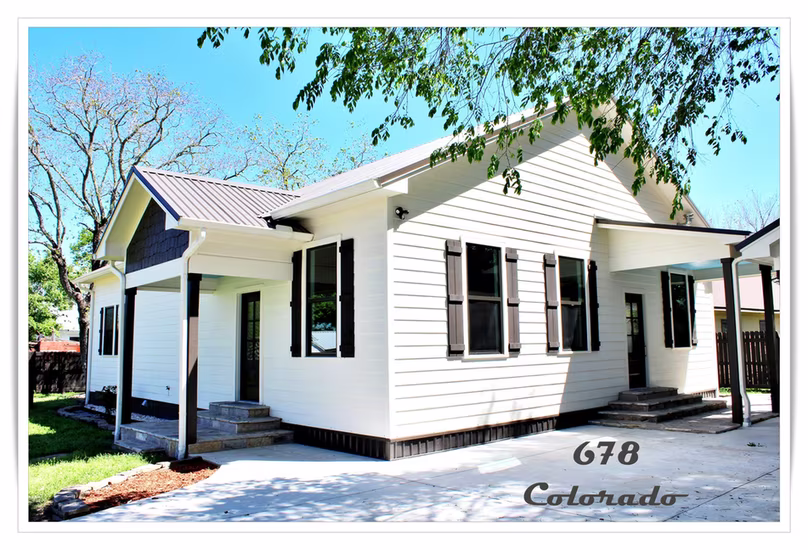 Photo of 678 Colorado Street, Glidden, TX