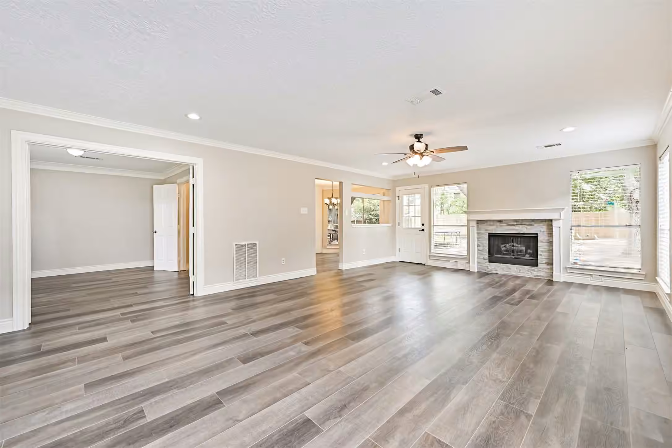 Photo 5 of 1918 Fir Tree Drive, League City, TX