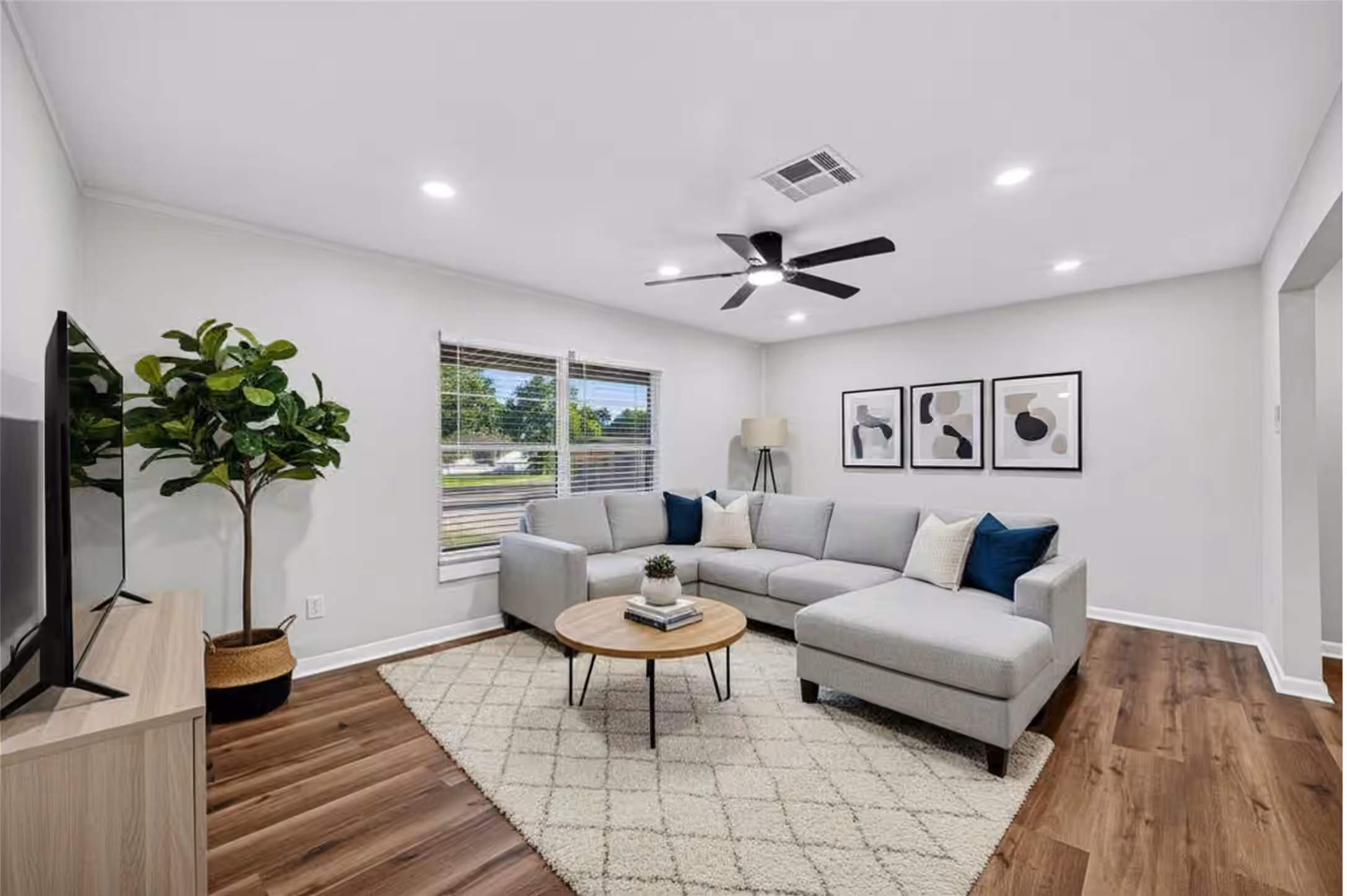Photo 6 of 4310 Jorns Street, Houston, TX
