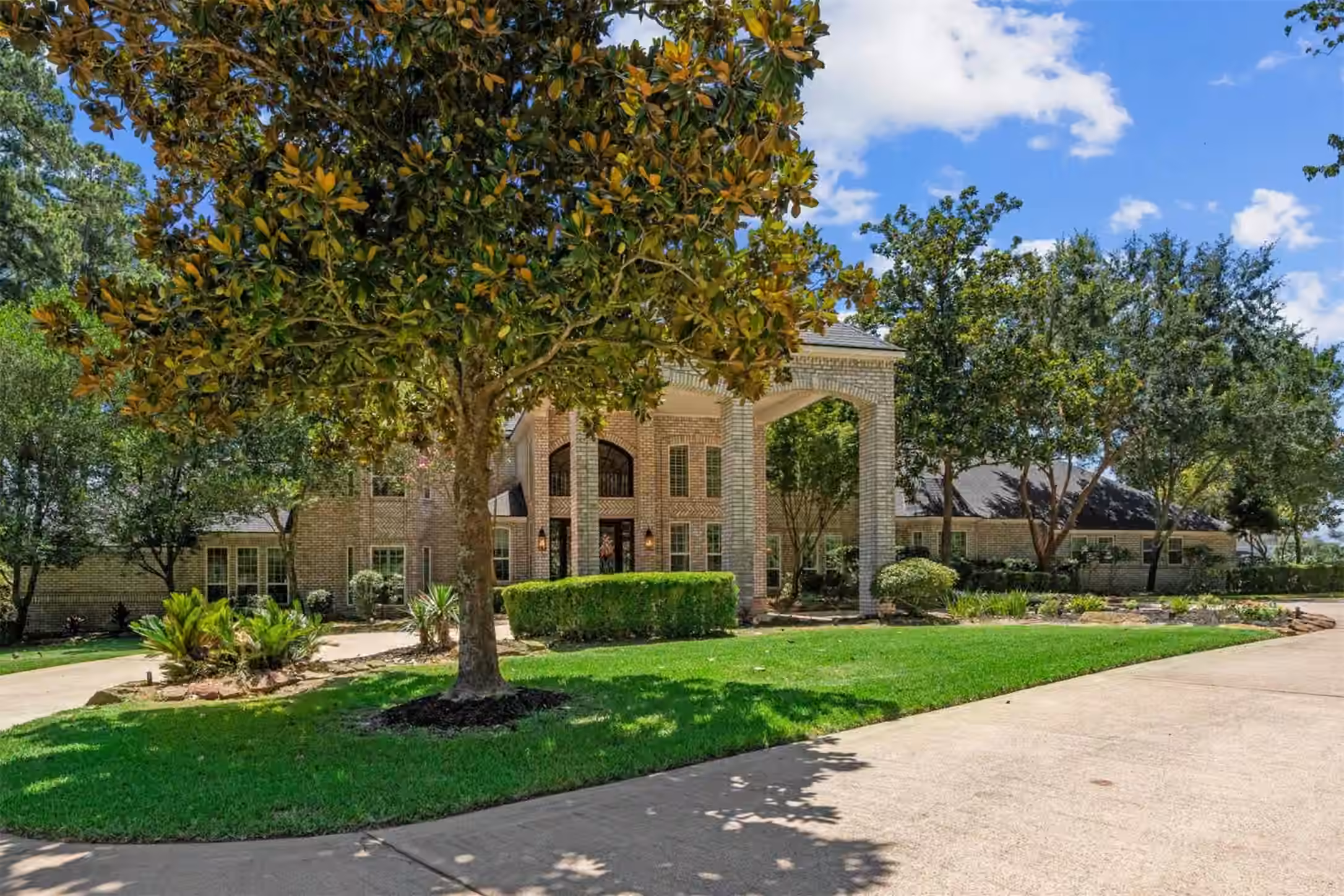 Photo 3 of 18022 Country Hills, Tomball, TX