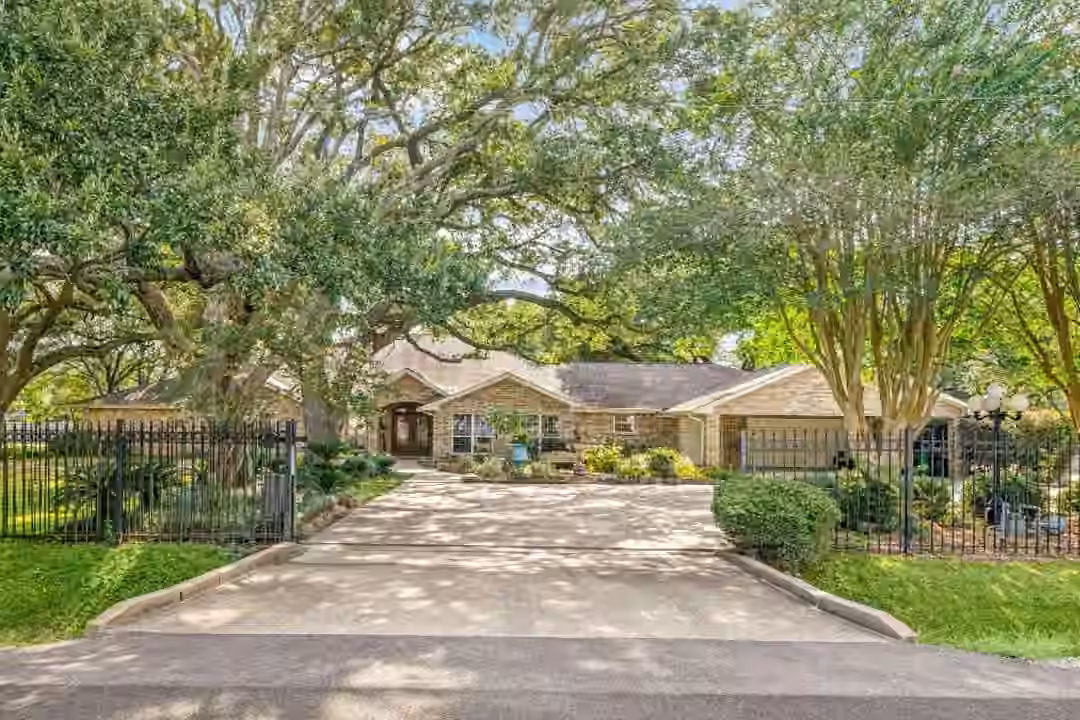 Photo 2 of 3519 Singleton Road, Baytown, TX
