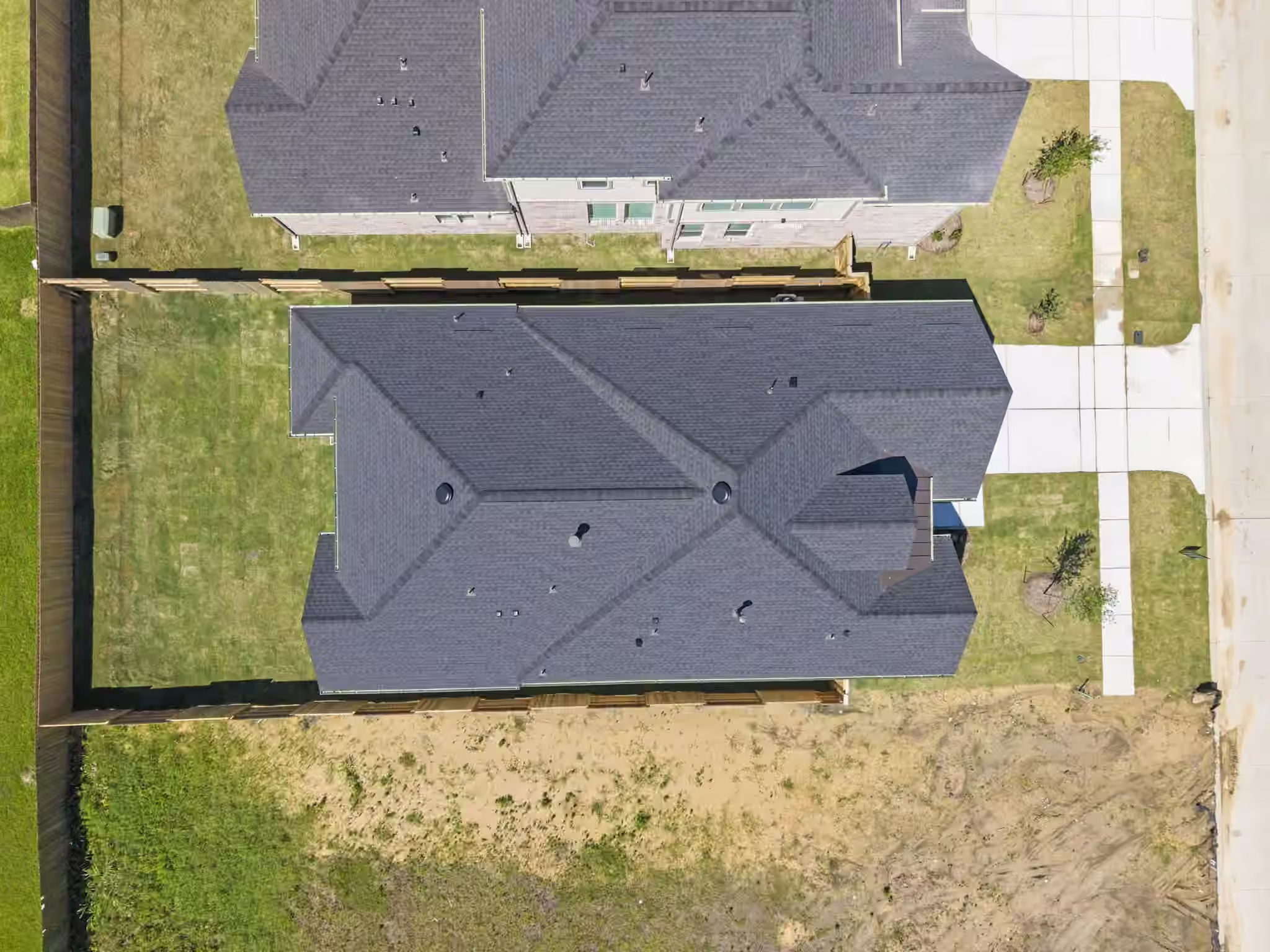 Photo 6 of 14910 Buffalo Head Street, Mont Belvieu, TX
