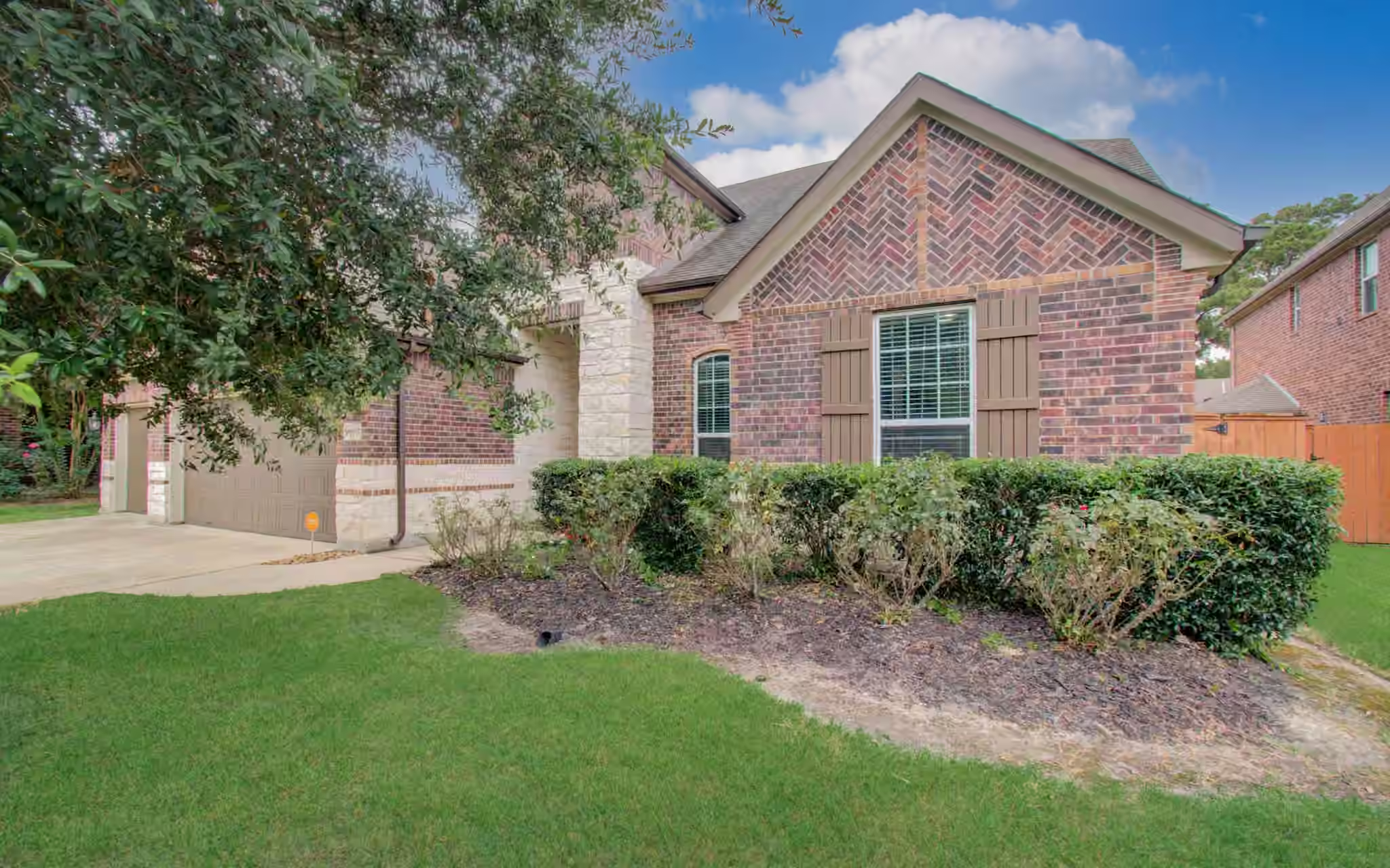 Photo 4 of 13812 N Lake Branch Lane, Houston, TX