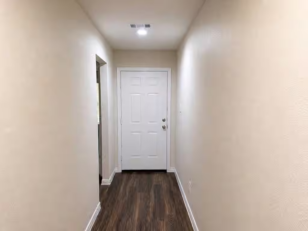 Photo 5 of 5609 Langley Road, Houston, TX