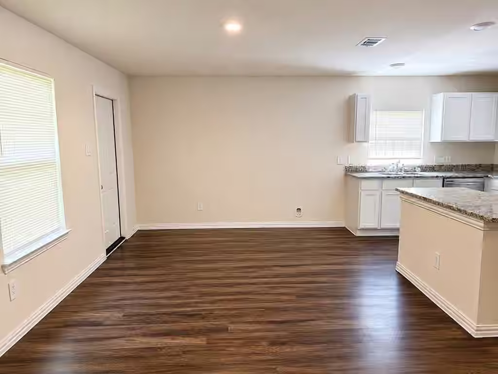 Photo 7 of 5609 Langley Road, Houston, TX