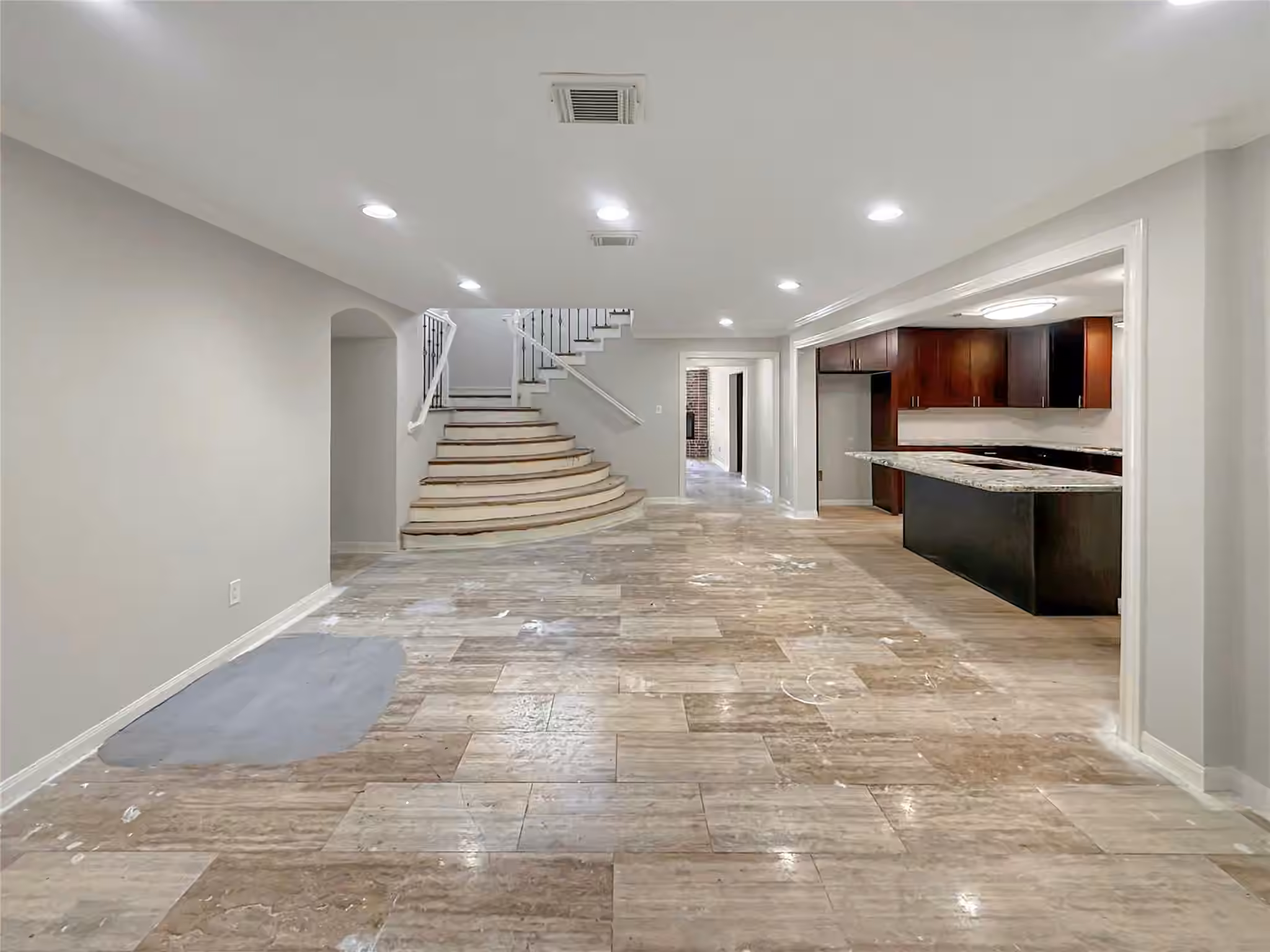Photo 5 of 4319 Woodvalley Drive, Houston, TX
