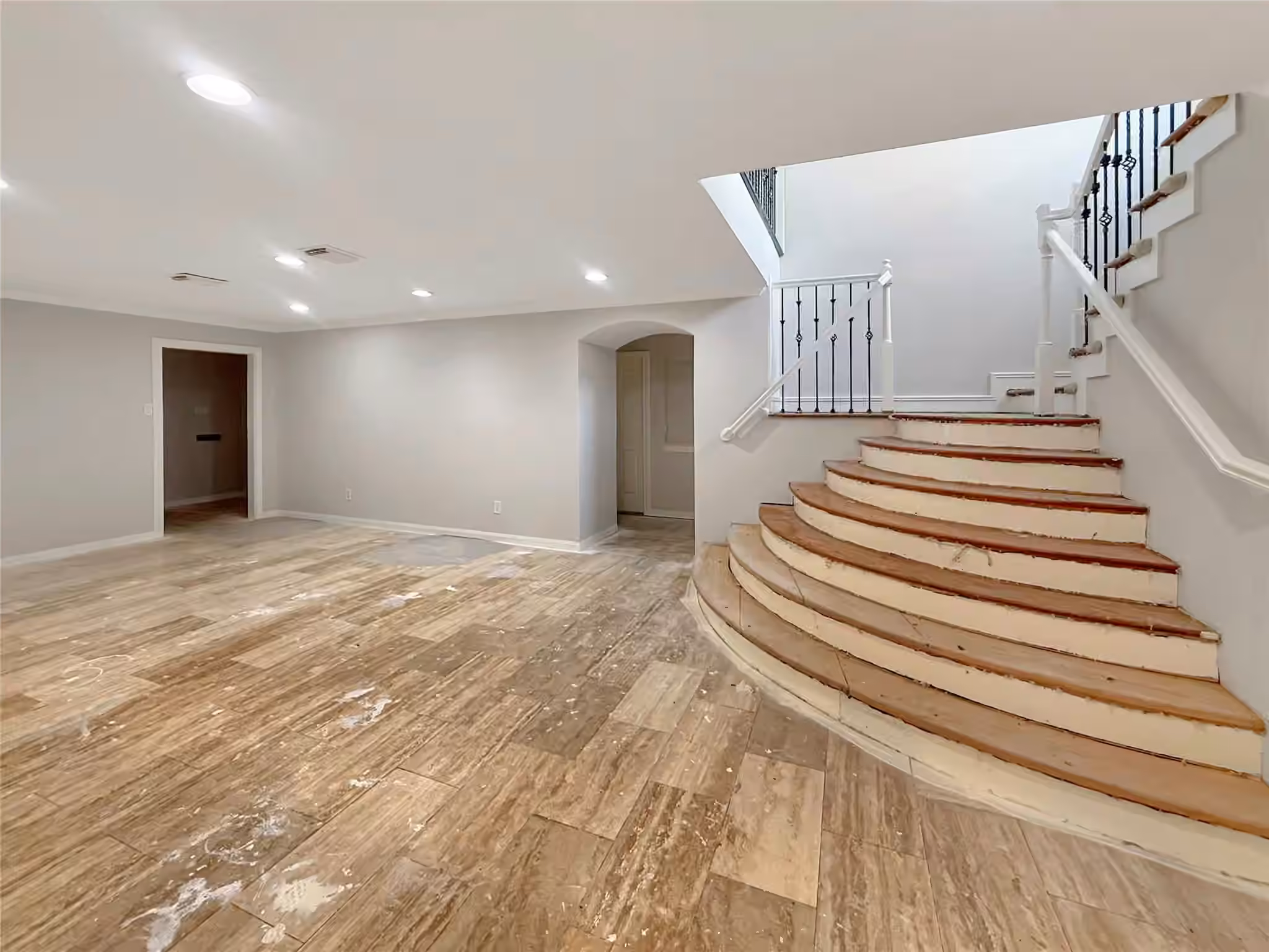 Photo 6 of 4319 Woodvalley Drive, Houston, TX