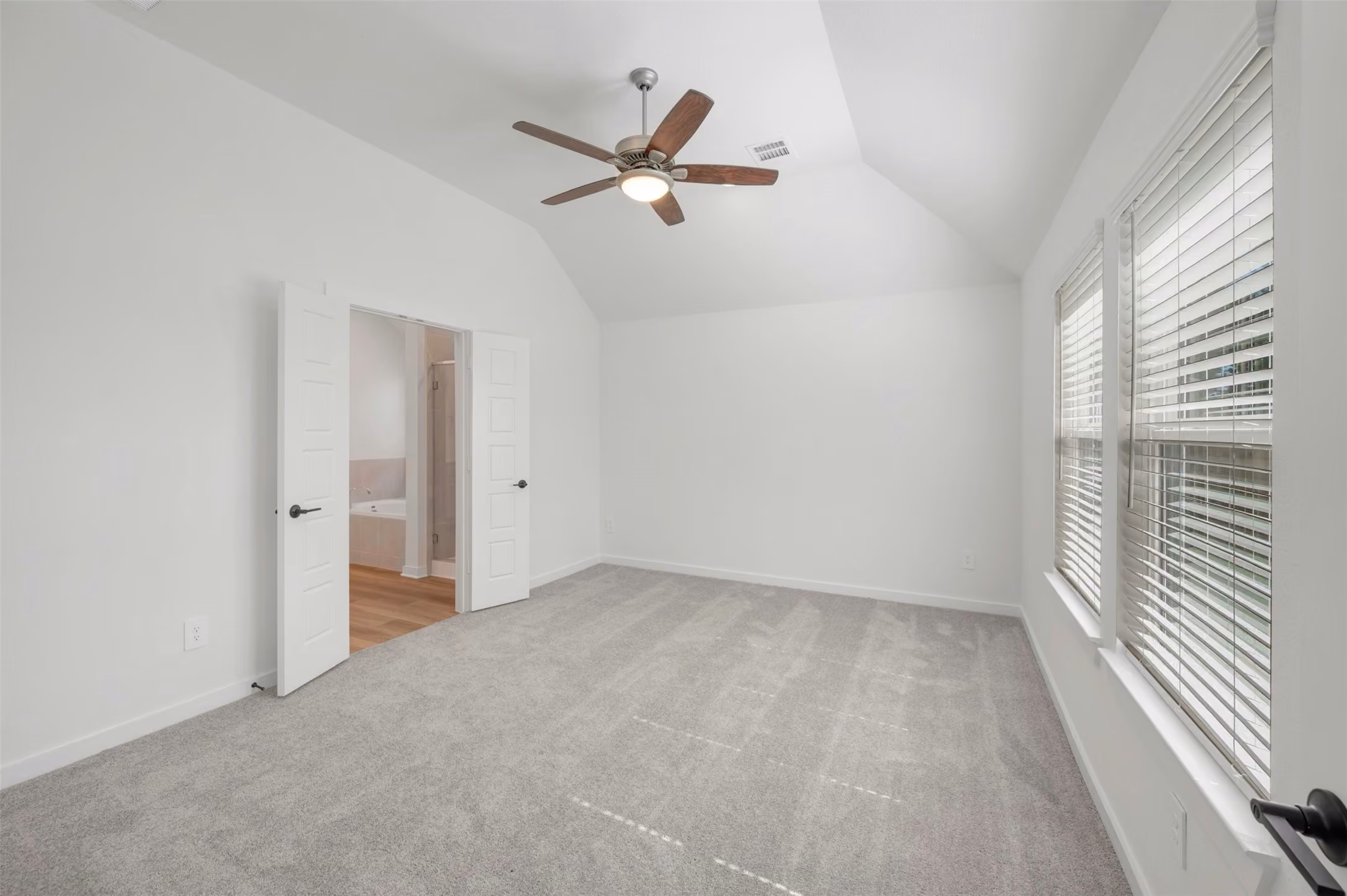 Photo 7 of 10346 Navarro Path, Montgomery, TX