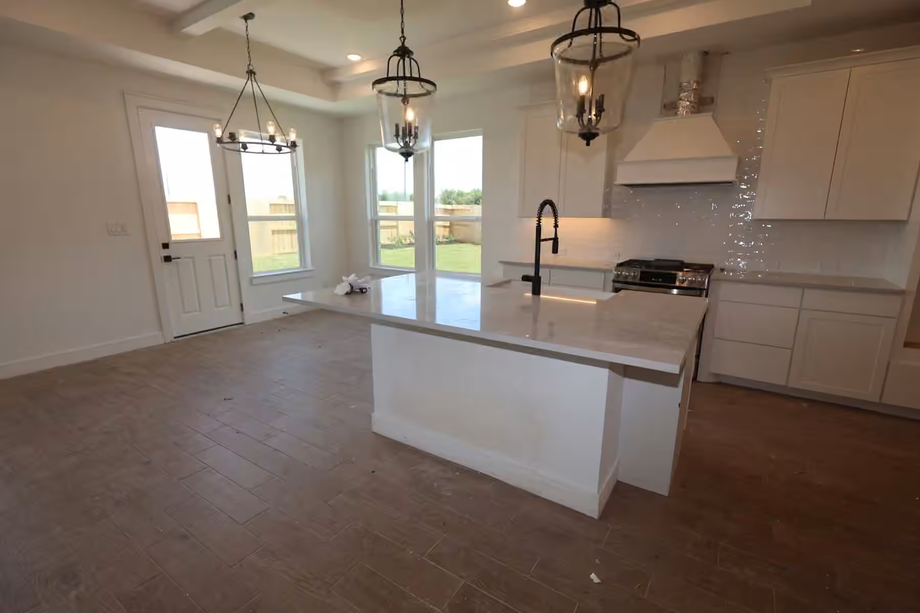 Photo 7 of 1829 N Wildflower Drive, Deer Park, TX