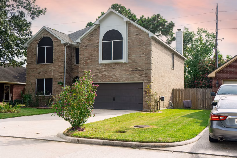 Photo 2 of 18507 Polo Meadow Drive, Humble, TX