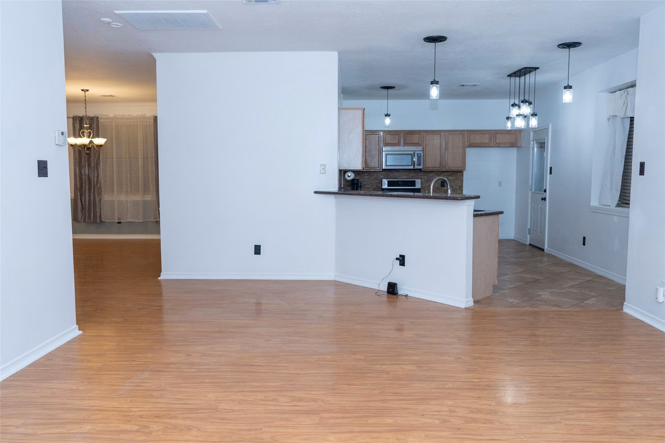 Photo 5 of 18507 Polo Meadow Drive, Humble, TX