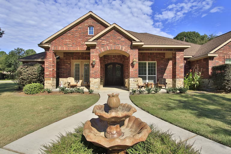 Photo 4 of 1547 Ruby Drive, Willis, TX