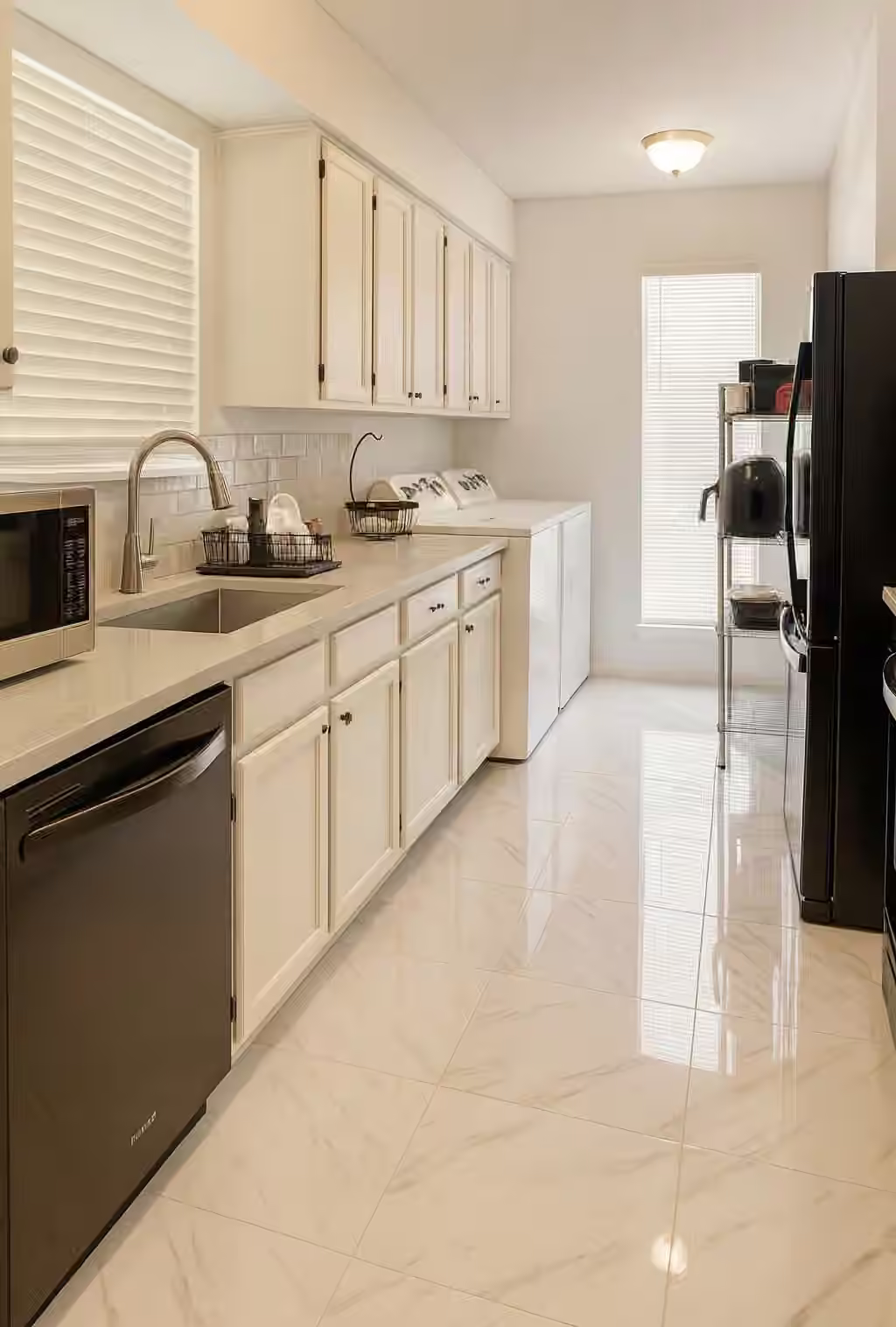 Photo 5 of 11201 Lynbrook Drive 3504, Houston, TX