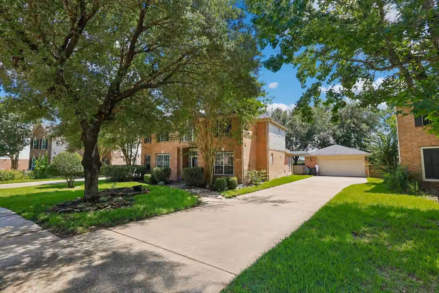 Photo 3 of 410 Spring Lakes Haven, Spring, TX