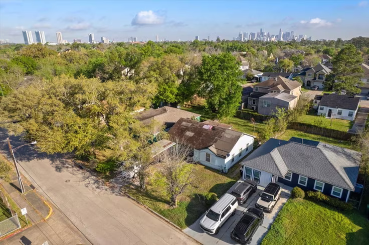 Photo 3 of 3535 Tampa Street, Houston, TX