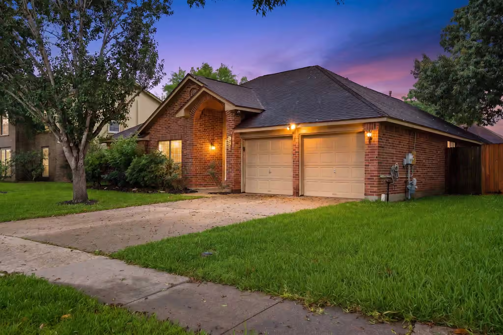 Photo of 2004 Landing Boulevard, League City, TX