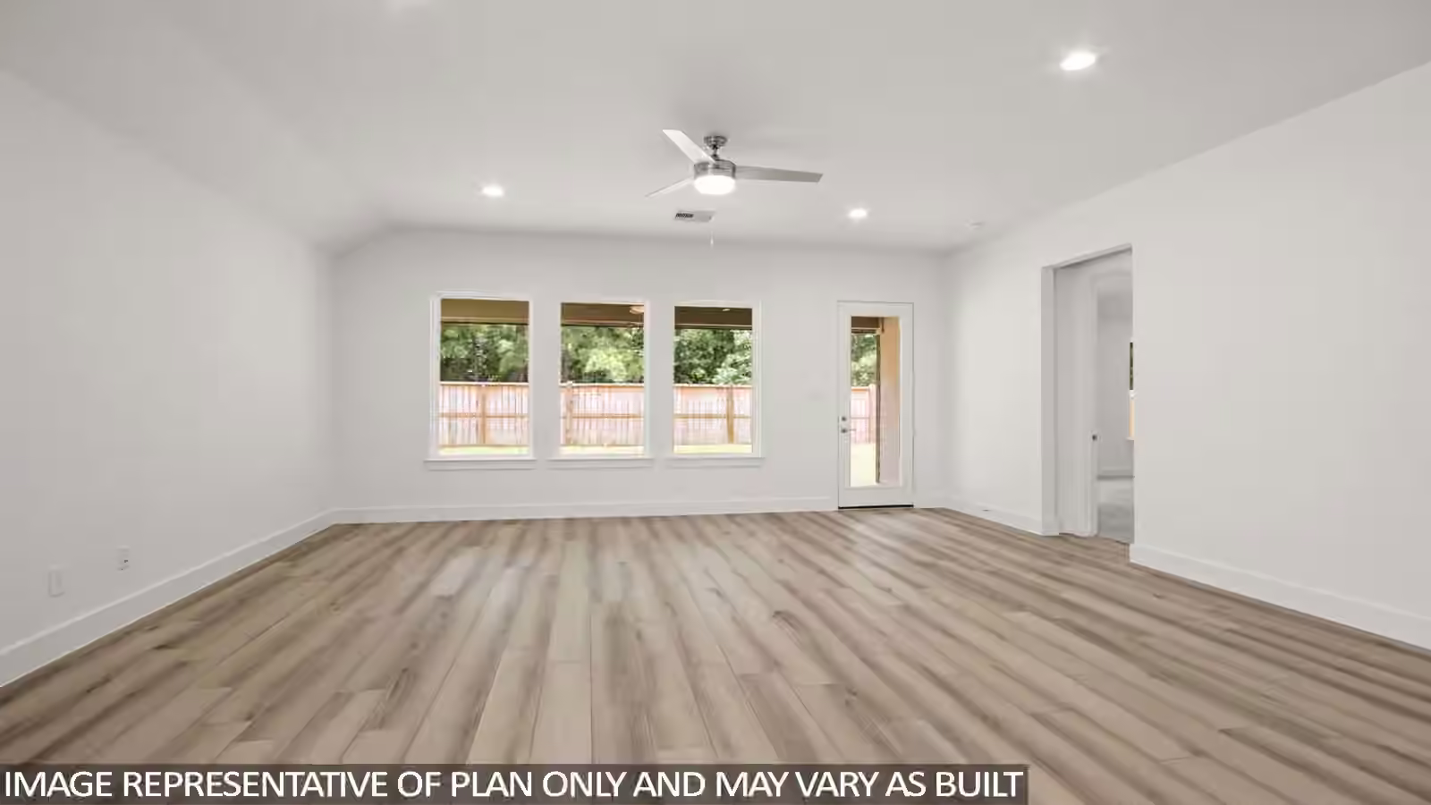 Photo 6 of 606 Paisley Harbor Court, Conroe, TX