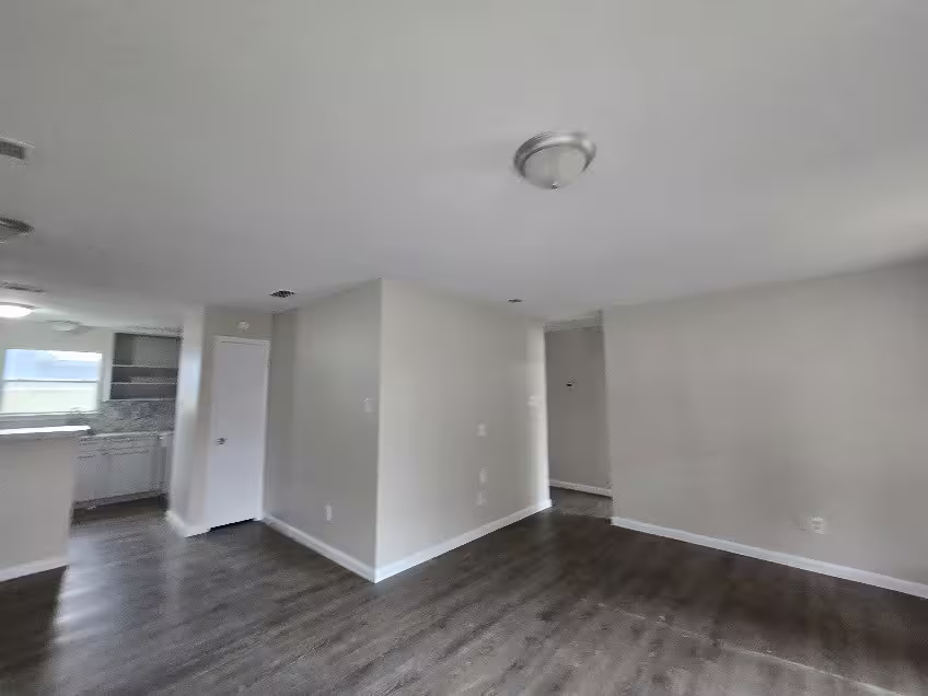 Photo 6 of 1110 Greencroft Street, Channelview, TX
