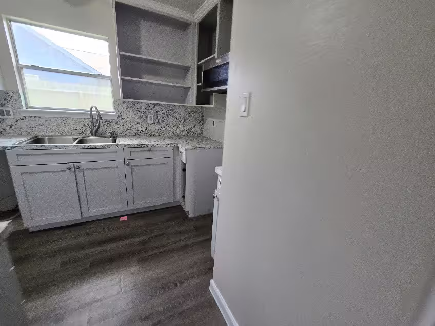 Photo 7 of 1110 Greencroft Street, Channelview, TX
