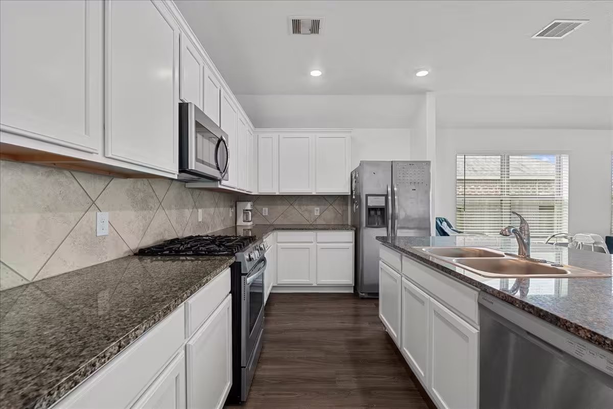Photo 7 of 630 Harbor Colony Lane, La Marque, TX