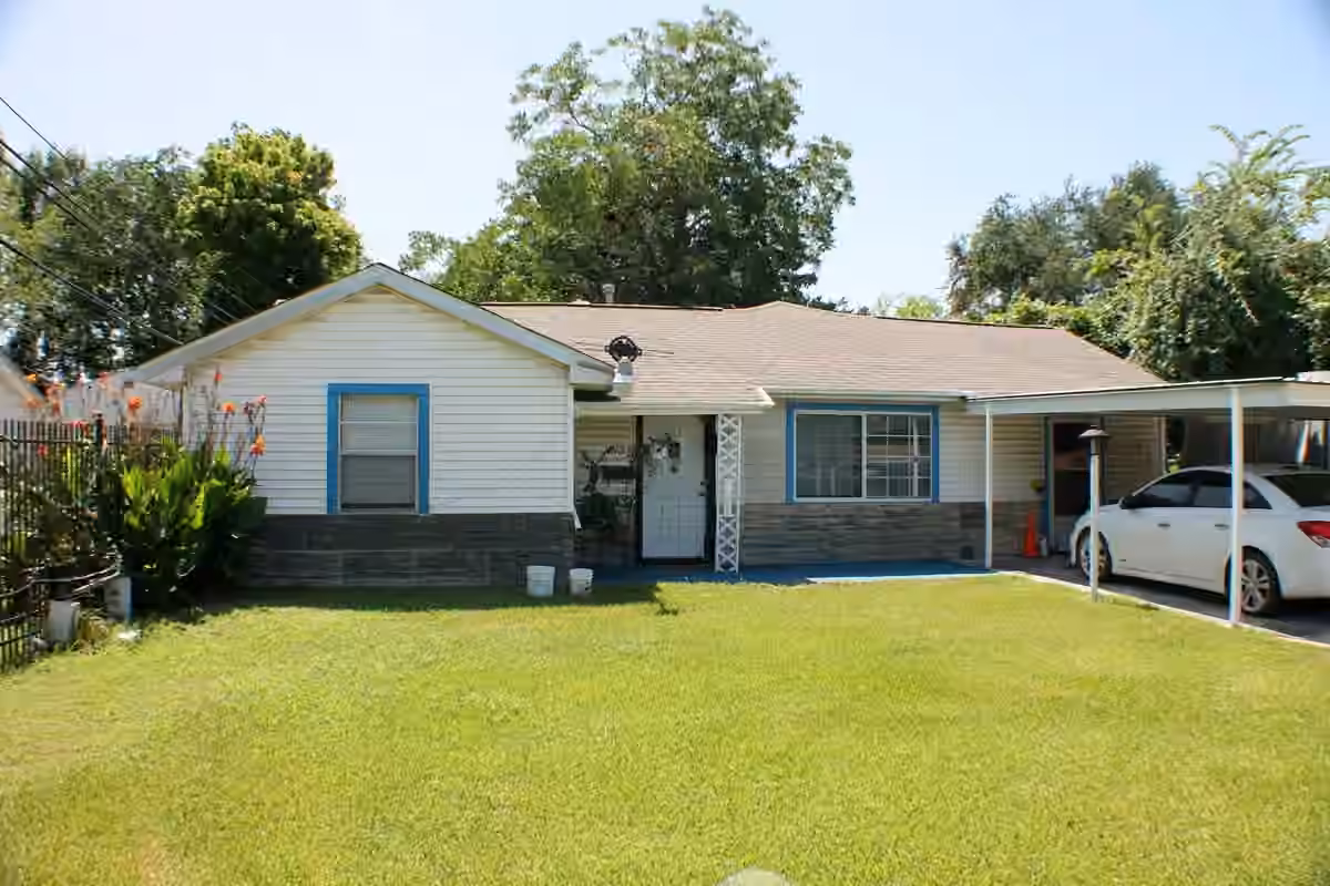 Photo 3 of 11125 Bentley Street, Houston, TX