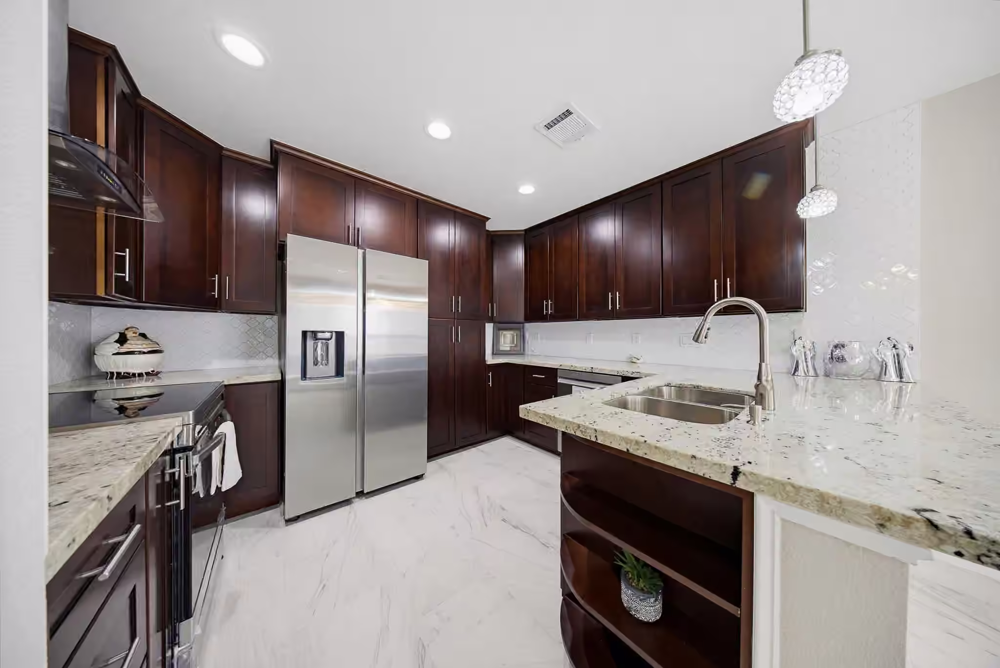Photo 2 of 12411 Sungate Lane, Houston, TX
