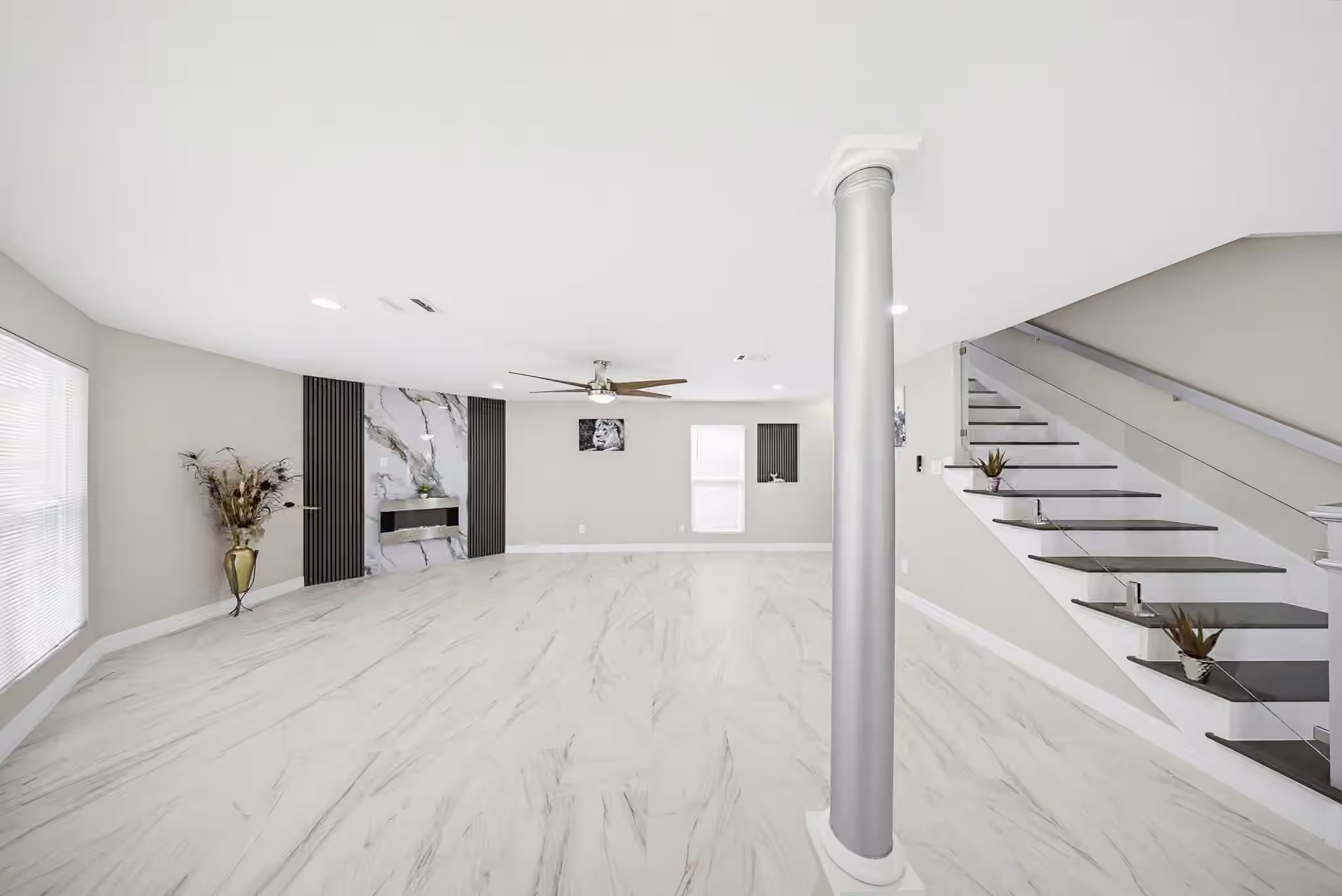 Photo 5 of 12411 Sungate Lane, Houston, TX