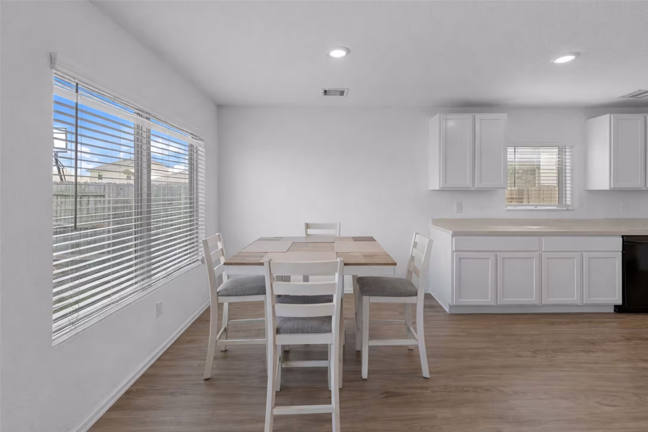 Photo 7 of 7826 Switchgrass Creek Drive, Katy, TX