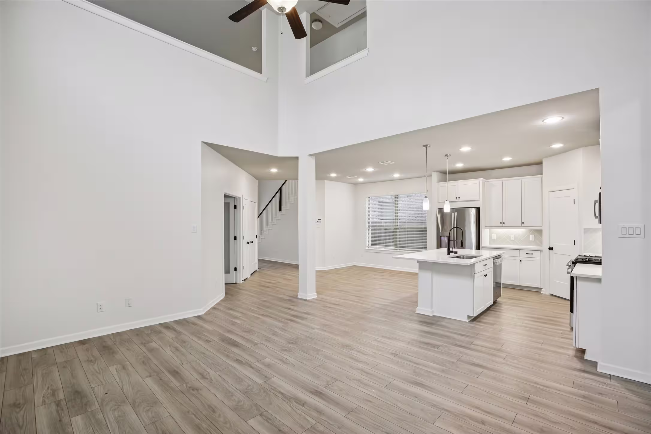 Photo 4 of 6015 Bridle Gate Trail, Katy, TX