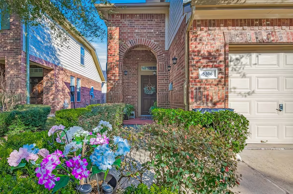 Photo 2 of 5306 Brookway Drive, Houston, TX