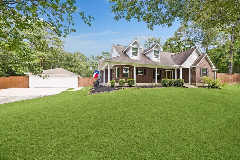 Photo 3 of 40602 DeSota Road, Magnolia, TX