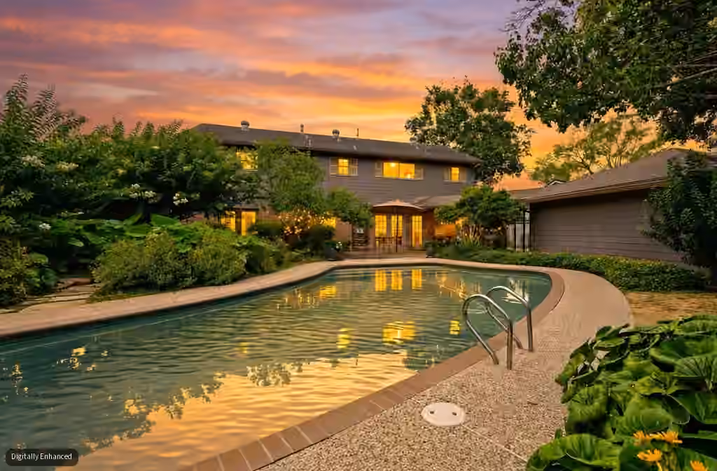 Photo 2 of 10626 Valley Forge Drive, Houston, TX