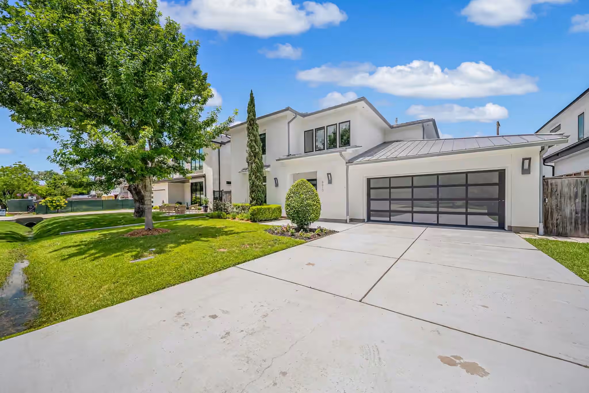 Photo 2 of 6610 Sivley Street, Houston, TX
