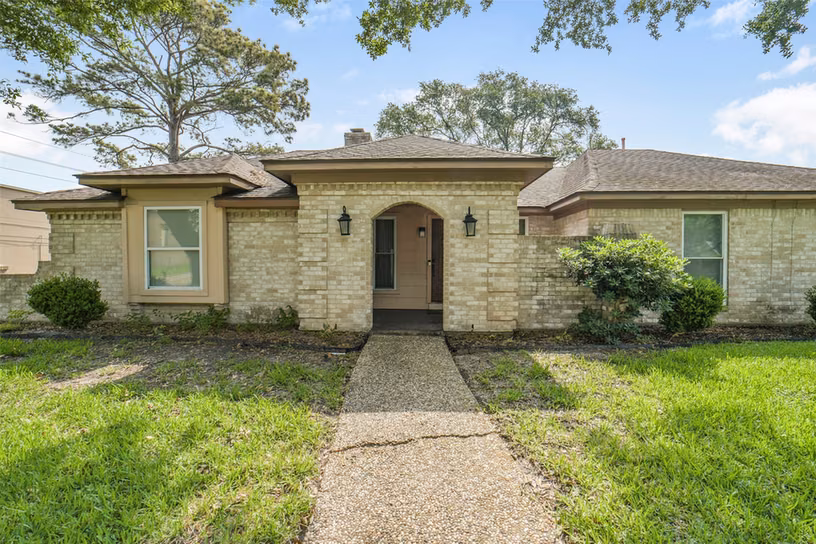 Photo 4 of 203 Leyden Court, Katy, TX