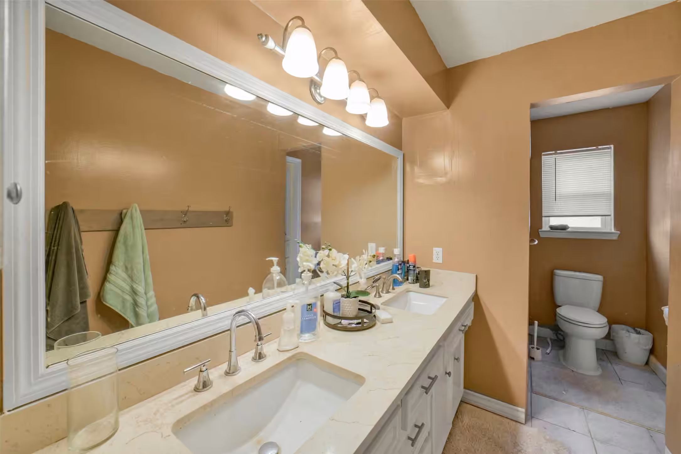 Photo 5 of 203 Leyden Court, Katy, TX