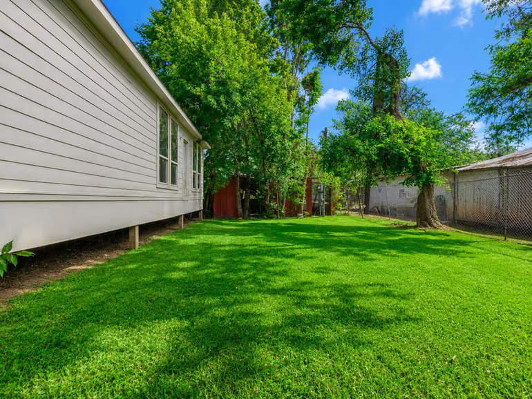 Photo 5 of 3411 Ohio Street, Fresno, TX