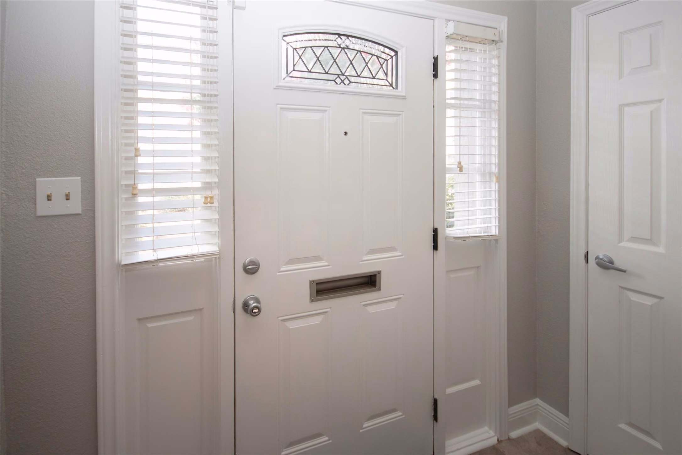 Photo 6 of 12641 Huntingwick Drive 175, Houston, TX