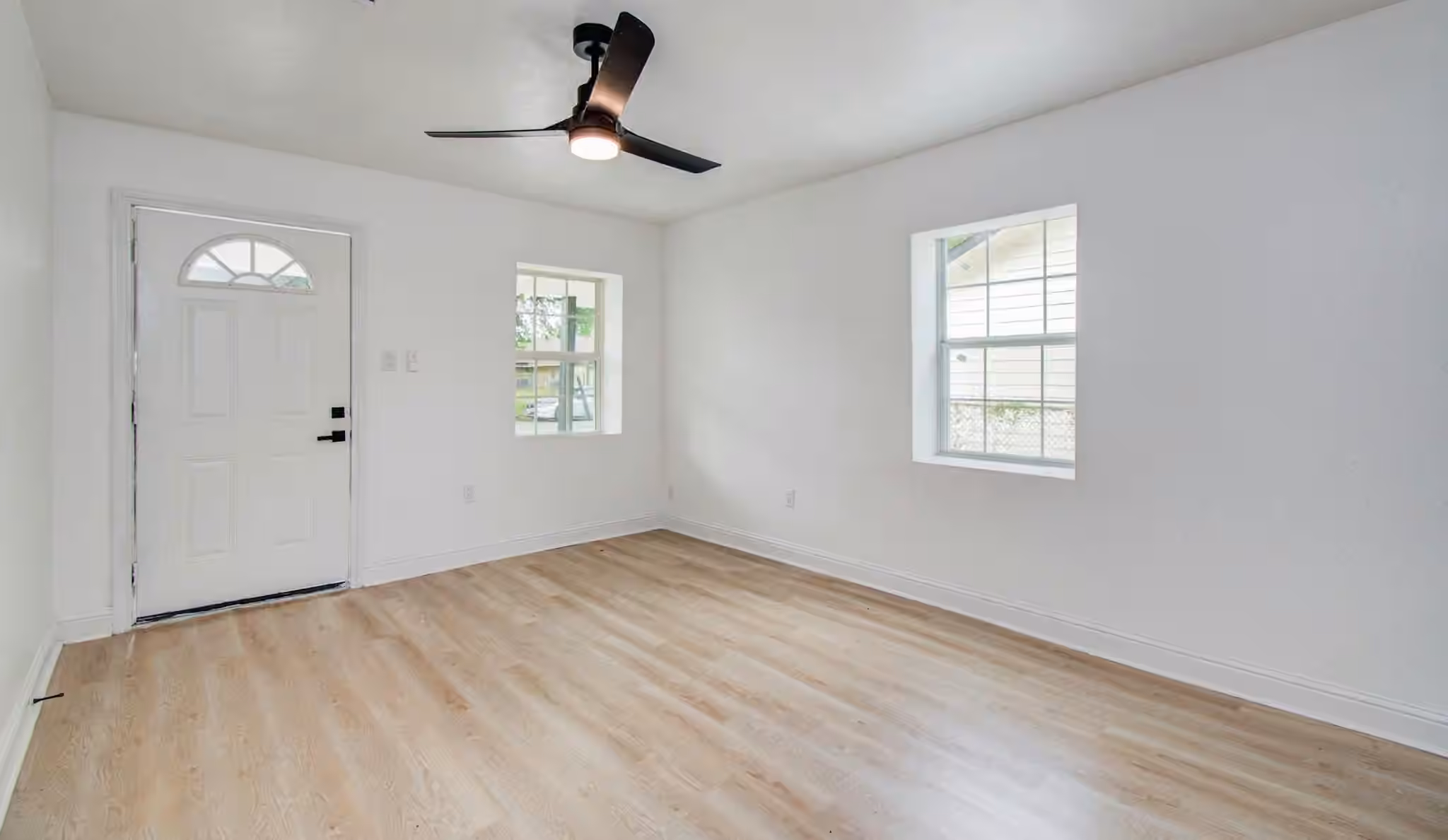 Photo 5 of 10309 Wiggins Street, Houston, TX