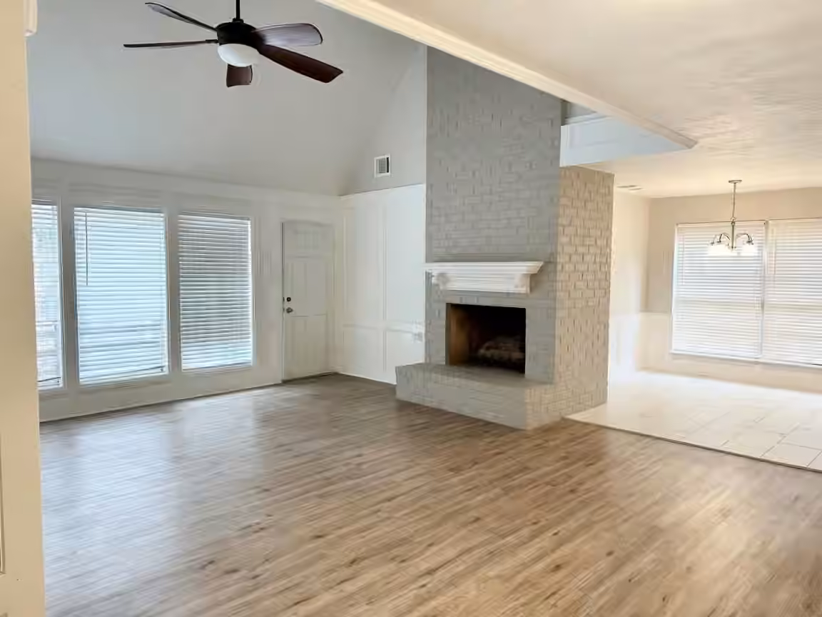 Photo 3 of 727 Romaine Lane, Houston, TX