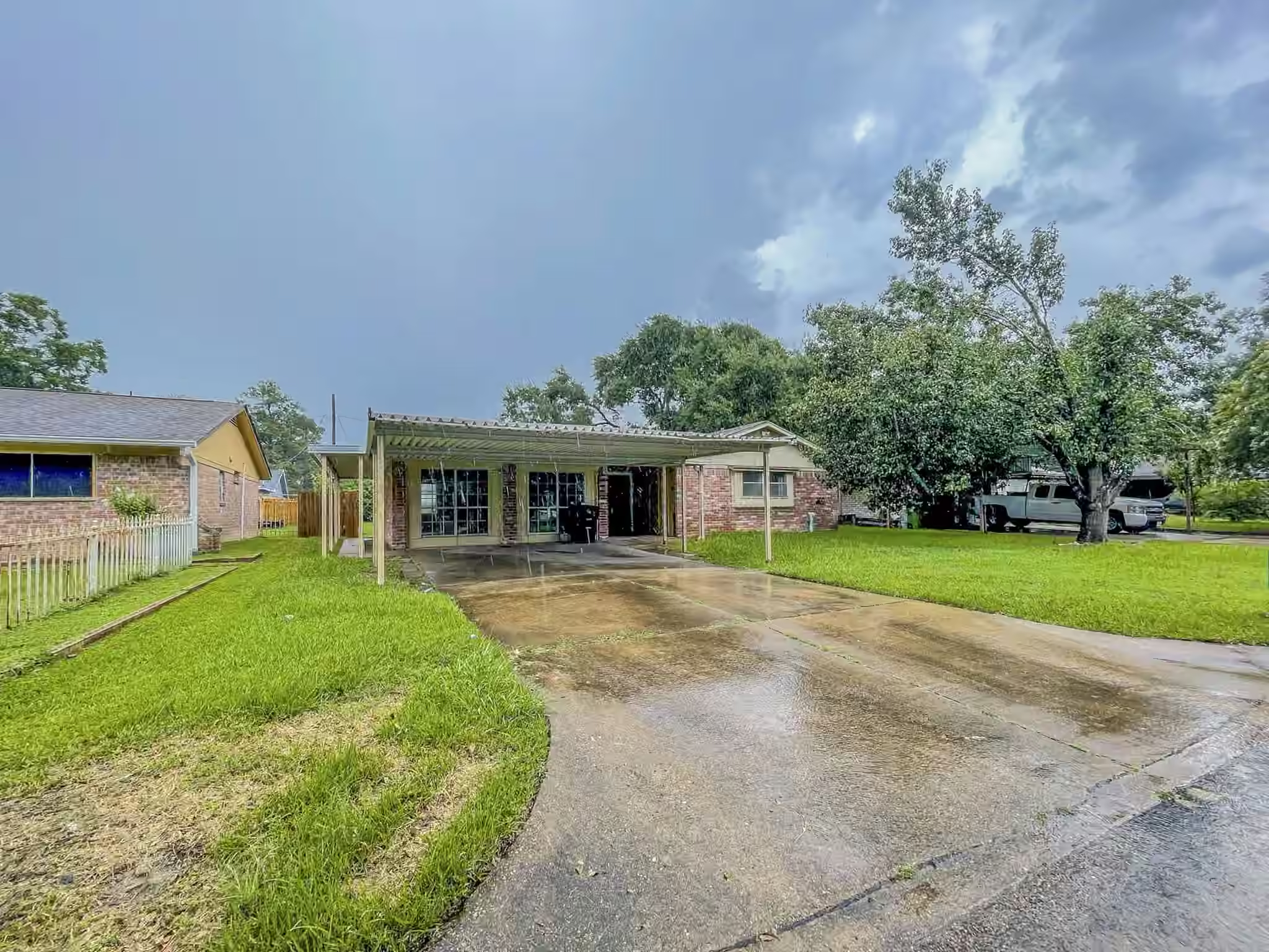 Photo 2 of 7219 Willowtex Drive, Houston, TX