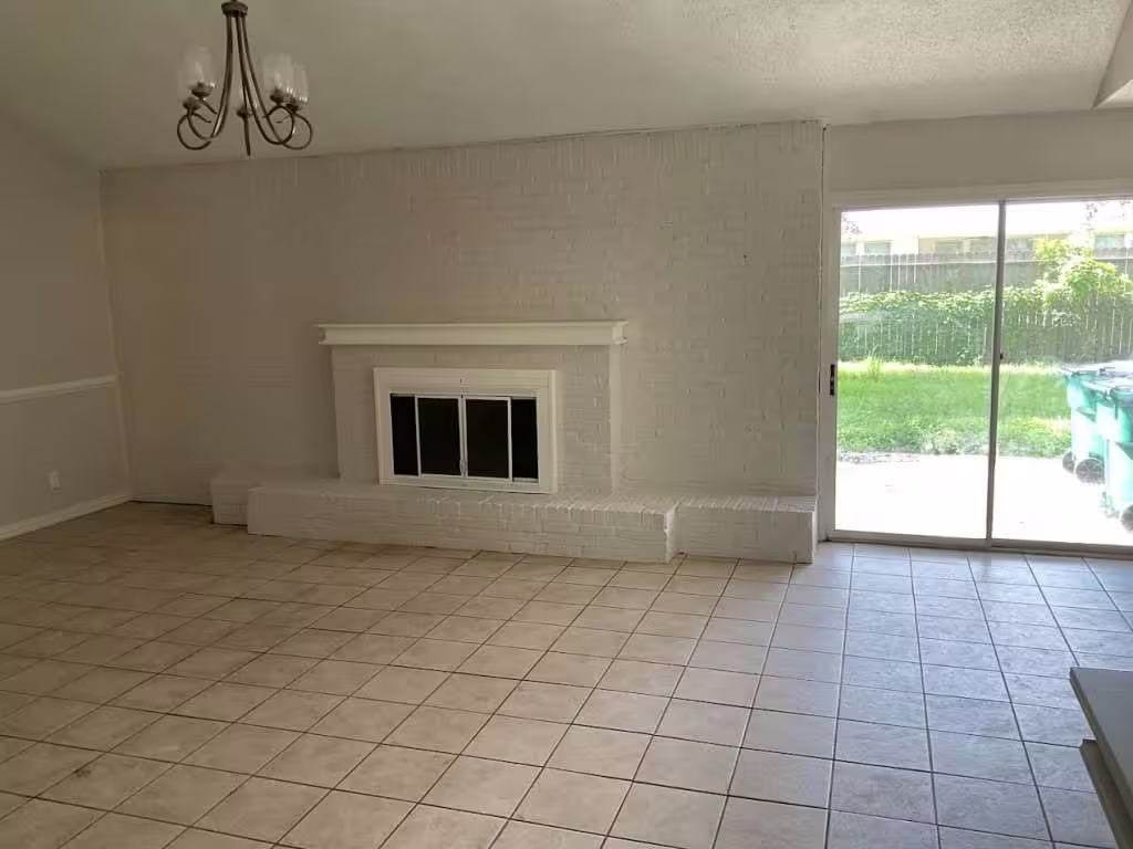 Photo 3 of 405 Oyster Creek Court, Richwood, TX