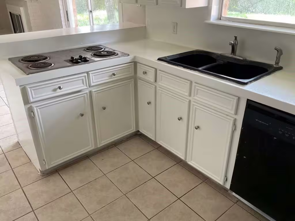 Photo 6 of 405 Oyster Creek Court, Richwood, TX